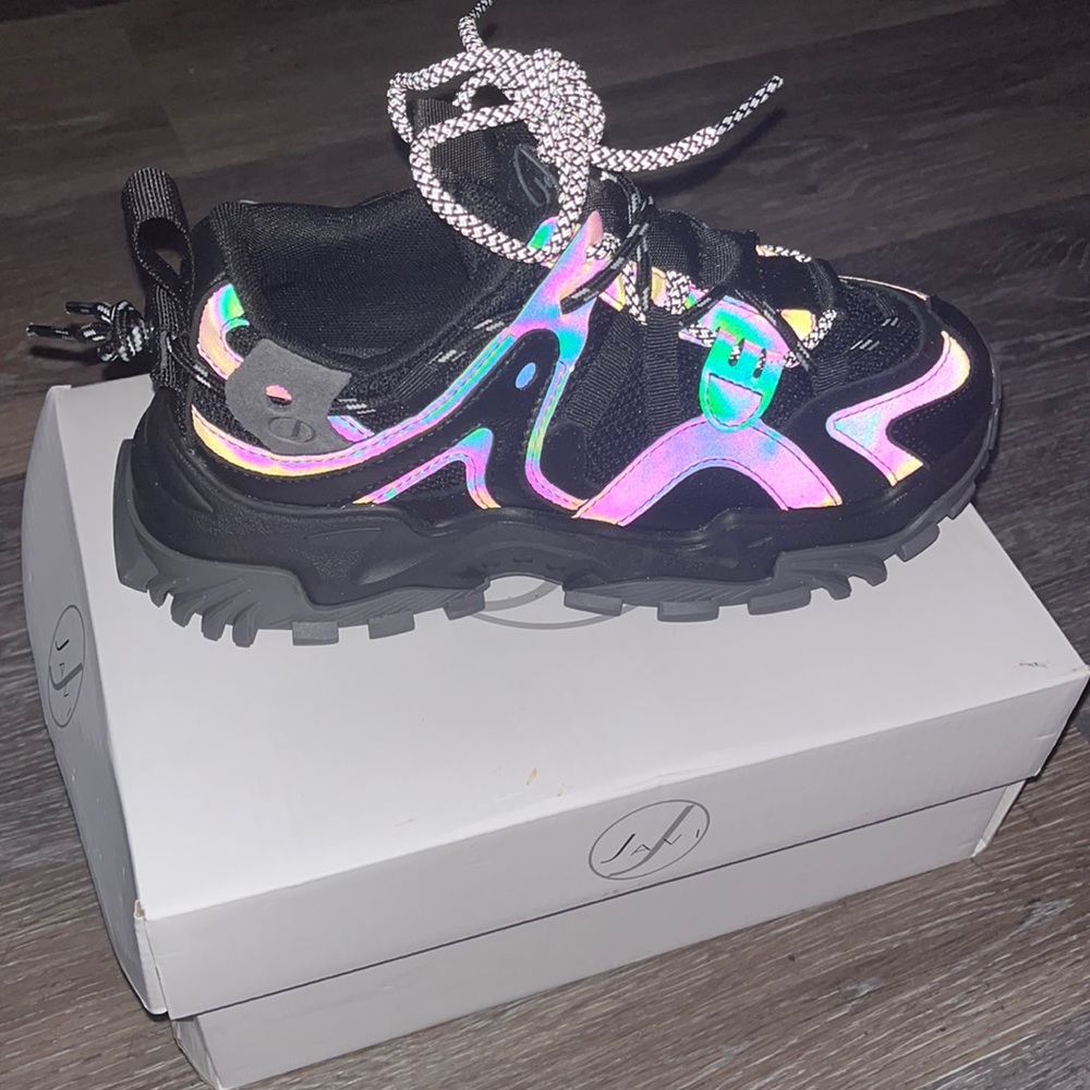 SWIPE black reflective shoes